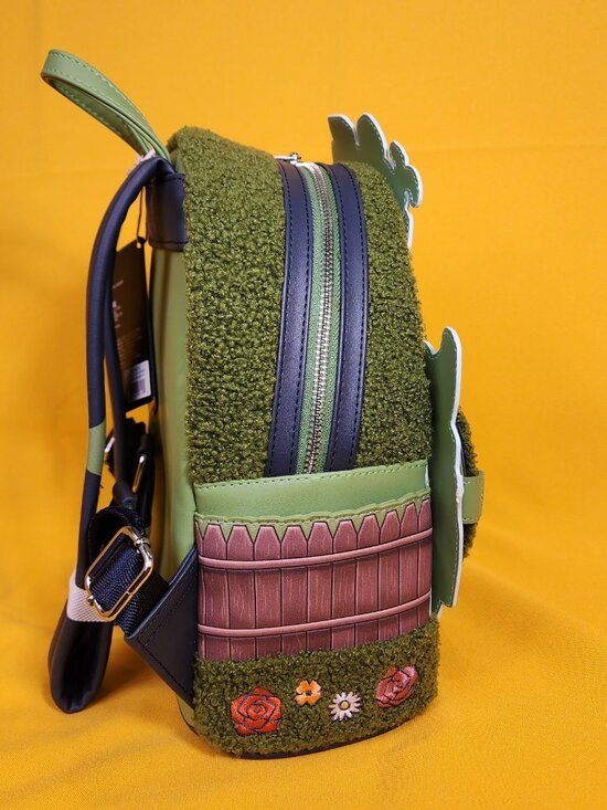 Loungefly Edward Scissorhands Sherpa Heart Topiary Horror Movie Mini Backpack main image 4